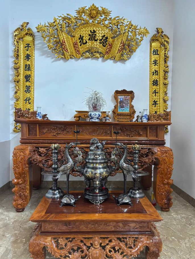Bộ Tam Sự Men Lam Kỹ Vẽ Vàng 24k 6